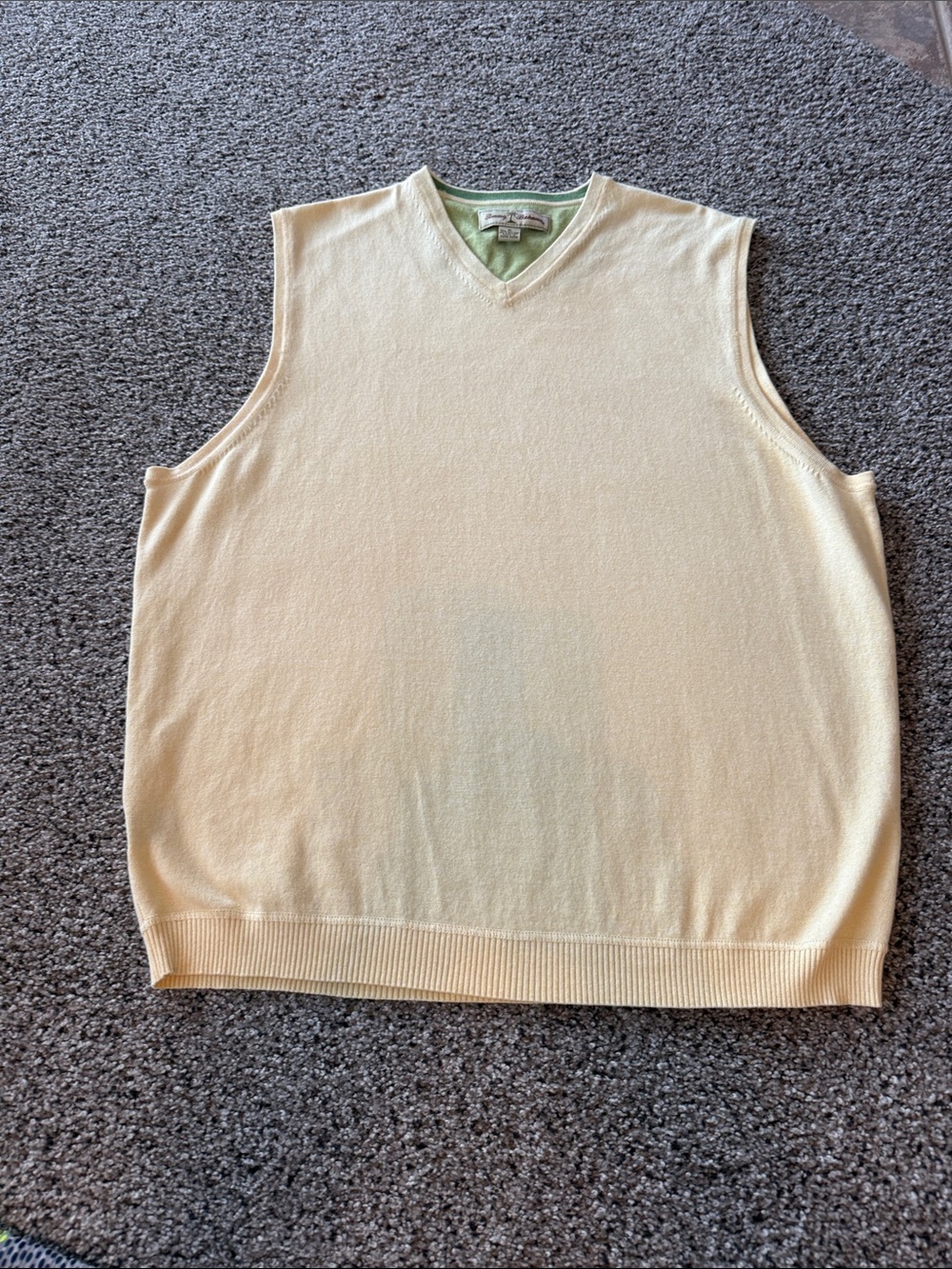 Tommy Bahama Men's Pale Yellow V-Neck Sweater Vest